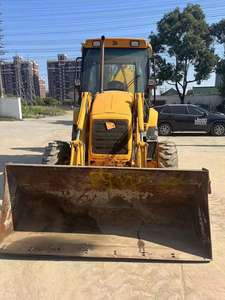 Chargeuse-pelleteuse JCB 3CX d'occasion, seulement 800 heures, état d'origine, puissance élevée, performances fiables pour les travaux de construction et agricoles. - Product Image 3