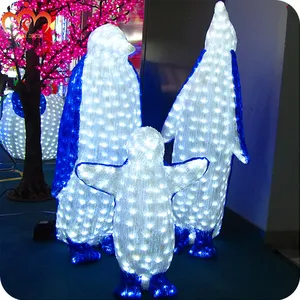 Patung kecil akrilik lucu luar ruangan seri lampu motif hewan penguin untuk dekorasi Natal