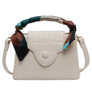 Sac à main de luxe en faux cuir, porté épaule, avec écharpe, motif crocodile, pour femmes, nouvelle collection - Product Image 5