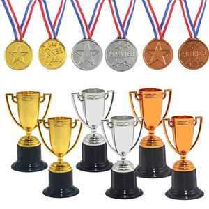 Mini Trofeos en Forma de Copa, Dorados, para Premios, Regalos, con Logotipo y Diseño Personalizados, Trofeos de Plástico - Product Image 4