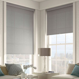 Persianas enrollables opacas minimalistas de tamaño personalizado, cortinas de protección solar lisas, tela de oscurecimiento total manual integrada para dormitorio y hogar - Product Image 2