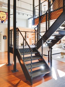 강철 구조물 checkered 격판덮개 단계를 가진 뜨거운 직류 전기를 통한 철 층계 - Product Image 2