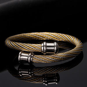 Bracelet en acier inoxydable tressé 6 mm, design géométrique, bijoux unisexe, couleur acier avec or et noir - Product Image 4