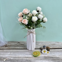 Grossiste Usine : Bouquets de Fleurs Artificielles en Soie pour Décoration d'Intérieur, Roses