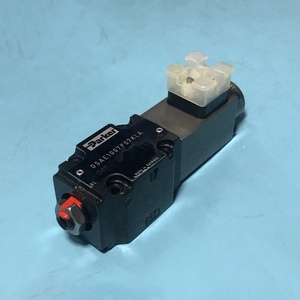 Válvula de Control Hidráulico Proporcional de Alta Presión Operada por Piloto RE06M35W2V1XW - Product Image 4