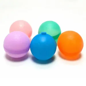 厂家定制硅胶水球可重复使用注水磁吸球爆水球