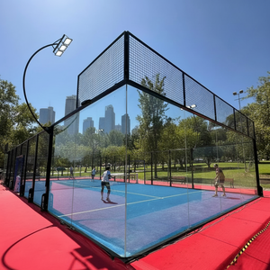 Terrain de padel intérieur panoramique certifié CE, système en verre et acier résistant aux intempéries pour clubs - Product Image 2