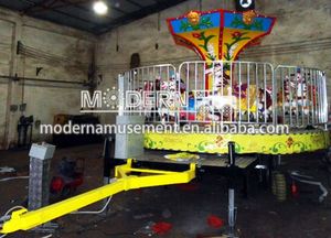 Remolque montado <span class=keywords><strong>feliz</strong></span> ir todos los paseos en el carrusel. - Product Image 2