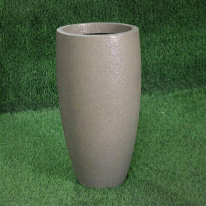 Maceta Clásica Moderna KNT Creations, Textura Rugosa, para Jardín Exterior, Fibra de Vidrio, Tallada a Mano, Duradera y Ligera - Product Image 1