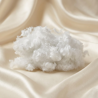Fibre de polyester vierge teinte blanche et colorée, résistante à l'abrasion et antistatique, pour textiles de maison, coussins, oreillers et jouets en peluche