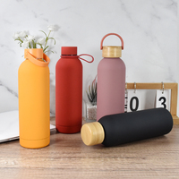Bouteille d'eau sport en acier inoxydable à double paroi, 500 ml, avec logo personnalisé, revêtement thermique en caoutchouc mat