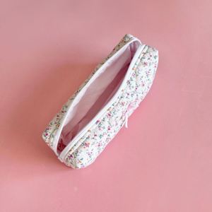 Étui à crayons personnalisé en coton écologique recyclable avec fermeture éclair et imprimé floral pour les élèves - Cadeau de rangement réutilisable - Product Image 2