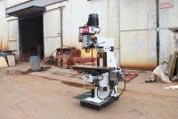 M ZX7550 Neue 3-Achsen Vertikal-Horizontal-Fräsmaschine Leichte Bohr- und Fräsmaschine MT4 Spindelkonus Hohe Produktivität Direktantrieb