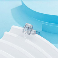 Anello di Fidanzamento di Lusso a 4 Punte in Platino Pt950 con Diamante Sintetico per Donne