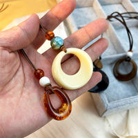 Collier ras de cou minimaliste RINHOO en résine creuse, cercle long, perles géométriques en résine, pendentif pour femmes, collier superposé, bijoux de fête, cadeau