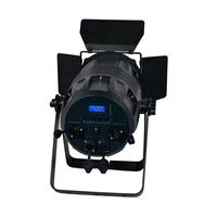Projecteur de studio Fresnel 300W 5-50 ° Projecteur de scène à zoom avec volets coupe-flux
