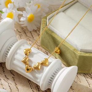 Regalo di San Valentino, Ciondolo a Cuore 'Much Love', Collana Unisex in Acciaio Inox 18K con Placcatura Sottovuoto - Product Image 6