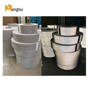 HengHui HA 501-M PES <span class=keywords><strong>Vinyle</strong></span> <span class=keywords><strong>réfléchissant</strong></span> personnalisable à haute visibilité pour transfert thermique <span class=keywords><strong>rétro</strong></span>-<span class=keywords><strong>réfléchissant</strong></span> ANSI107 ISO6330:2012 - Product Image 4