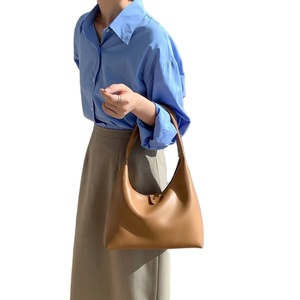 Sacs à <span class=keywords><strong>main</strong></span> en cuir PU personnalisés au design unique Sacs à <span class=keywords><strong>main</strong></span> à bandoulière bon marché Sacs à <span class=keywords><strong>main</strong></span> fourre-tout de <span class=keywords><strong>classe</strong></span> pour femmes - Product Image 3