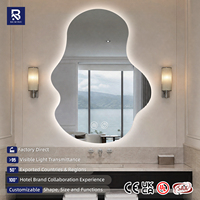 Espejo de Baño LED de Lujo con Forma Ondulada, Sin Marco, Retroiluminado Orgánico, Inteligente, Antivaho, para Proyectos de Hoteles de 5 Estrellas, Pedidos al por Mayor, Personalizado