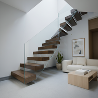 Escalier flottant en fer avec garde-corps en bois massif et en verre pour une utilisation intérieure moderne - Conception durable