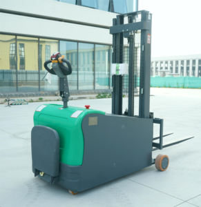 वैध इलेक्ट्रिक स्टेकर अद्वितीय डिजाइन अबाधित पैलेट हैंडलिंग पैंतरेबाज़ी रेस्तरां खुदरा उपयोग लिथियम बैटरी संचालित - Product Image 5