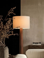Lampadaire d'angle en bois avec abat-jour en tissu, style nordique simple, pour salon, chambre, bureau, villa, hôtel