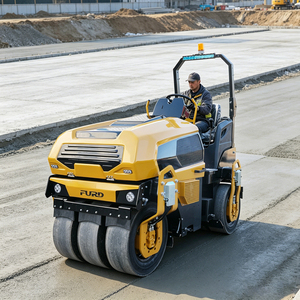Compacteur routier à pneus en caoutchouc FYL-1200T2 CTV pour la pose d'asphalte et la scellage des chaussées - Product Image 2