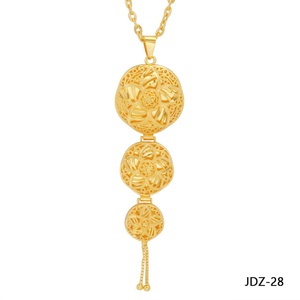 JXX Colgante de Alta Calidad con Tres Colgantes Unidos, Joyería Masculina de Oro 24K Estilo Dubái, Venta al por Mayor - Product Image 2