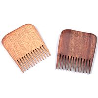 Peigne à barbe en bois à dents larges, mini, personnalisé avec logo OEM, vente en gros par Dongmei Manufacture
