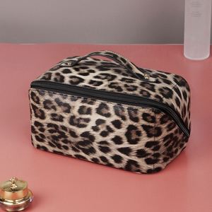 Bolsa de Maquillaje Multifuncional de Gran Capacidad, con Estampado de Leopardo, en PU y Nailon, de Fábrica con Certificación BSCI - Product Image 6