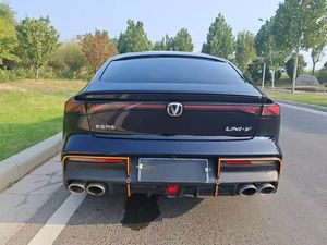 سيارة تشانغان يوني-في 2024 مستعملة، محرك 1.5 تيربو، سيارة رياضية فاخرة بمقود يسار، فتحة سقف، مصابيح أمامية LED، كاميرا خلفية، مقاعد جلدية - Product Image 3