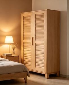 Armoire scandinave en bois massif avec portes battantes, meuble de chambre moderne autoportant - Product Image 4