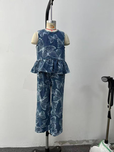 ชุดเสื้อผ้าเด็กผู้หญิงฤดูร้อนปี 2026 เสื้อคอกลมแขนกุดลายดอกเดซี่ กางเกงยีนส์ขายาว ชุดสองชิ้น ชุดเสื้อผ้าเด็กผู้หญิง 3-7 ปี - Product Image 4