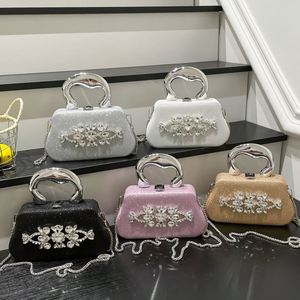 Nuevo Bolso de Mano de Lujo para Mujer 2025 con Correa de Cadena Bolso de Mano Portátil de Material PU Antirrobo para Diversas Ocasiones. - Product Image 6