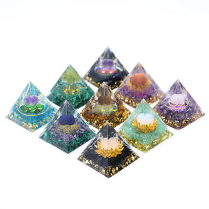 Magnifiques cristaux de pyramide en organza, pierres de quartz de guérison, pyramide d'orgone, vente en gros - Product Image 1