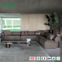 Ensemble de canapés modulaires sculpturaux modernes en tissu bouclé avec texture ondulée et accents métalliques – Solution de mobilier de luxe tout-en-un