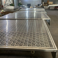 Système de bardage extérieur pour bâtiment, panneau perforé décoratif en aluminium creux, revêtement PVDF, classe ignifuge, pour auvent extérieur