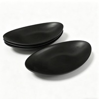 Assiette ovale de luxe en mélamine noire de 7 pouces, incassable, style japonais, en forme de bateau, pour salade, idéale pour les restaurants (vente en gros)