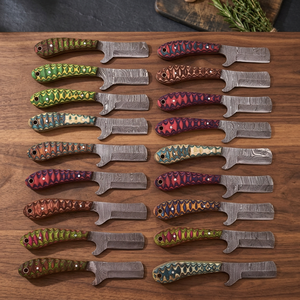 Cuchillo de Camping Bull Cutter de Hoja Fija con Punta Caída, Acero de Damasco, Mango de Madera Pakka Azul, Personalizable OEM - Product Image 2
