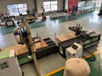 Machine de travail du bois CNC intelligente avec chargement automatique, routeur CNC, étiquetage automatique, ligne de production de meubles en panneaux