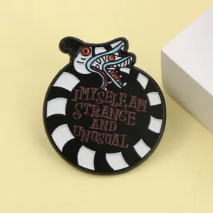 <span class=keywords><strong>Letras</strong></span> de serpiente MYSELF AM STRANGE, alfileres de solapa de Metal esmaltados inusuales, broches de aleación divertidos, insignias para niños, amigos, regalo para fiestas - Product Image 2