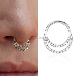 Toptan G23 titanyum açacağı CZ yarım <span class=keywords><strong>Hoop</strong></span> ve menteşeli Segment <span class=keywords><strong>Hoop</strong></span> burun yüzük Septum ve kıkırdak tıkırtı vücut Piercing takı - Product Image 4