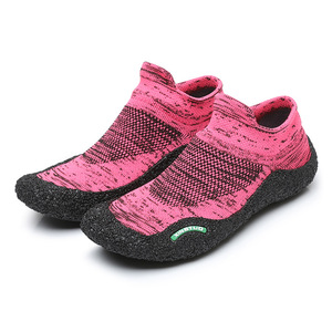 <span class=keywords><strong>Chaussures</strong></span> de sport respirantes en mesh pour hommes et femmes - <span class=keywords><strong>Chaussures</strong></span> légères de fitness, de cross-training et aquatiques, pour la course pieds nus, la randonnée et les activités de plein air, unisexe - Product Image 4