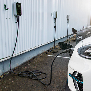 Estación de carga EVSE portátil de caja de pared para vehículo eléctrico SAE J1772 de 16A con nuevo cable tipo 1 y estándar de interfaz Tesla - Product Image 6
