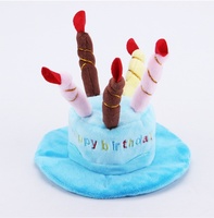 Doe Pet Wholesale Nouveaux jouets en peluche pour animaux de compagnie, jouets pour chiens avec chapeau de Noël et d'anniversaire, et jouets à mordre en forme de gâteau d'anniversaire pour chiens et chats, en stock