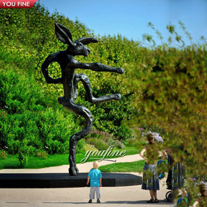 ประติมากรรมกระต่ายทองแดงและระฆัง งานออกแบบตกแต่งสวนกลางแจ้งตามสั่ง รูปปั้นบาร์รี่ ฟลานาแกน - Product Image 4