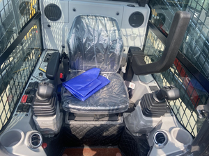 لودر صغير عالي التدفق XC7-SR08 مع قطع غيار للبيع - Product Image 6