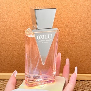 Parfum de luxe pour femmes OZICUI 100 ml - Parfum floral et frais longue durée - Parfum de marque privée professionnel pour femmes - Cadeau - Product Image 3
