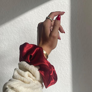 Mayorista Top 6A Grado 16 19 22 Momme Silk Scrunchies Funda De Almohada 2/<span class=keywords><strong>3</strong></span>/4cm Seda Lazo del pelo Scrunchie para encuadernación del cabello - Product Image 5